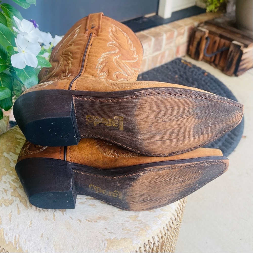 Laredo Tan Embroidered Western Heeled Boots - Picture 10 of 13